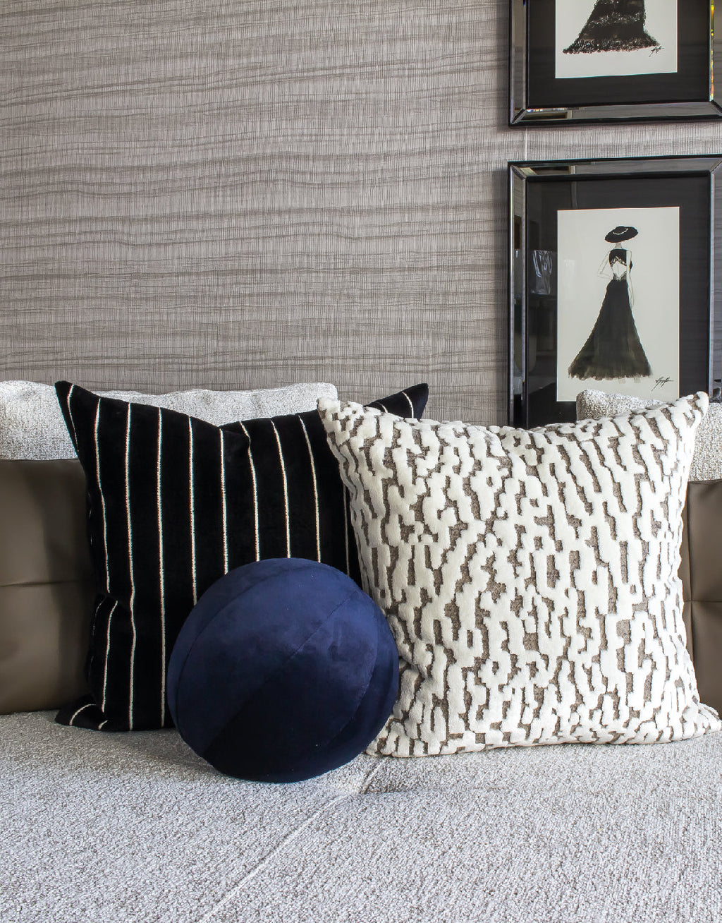 Bizete Ebony Duo Pillow