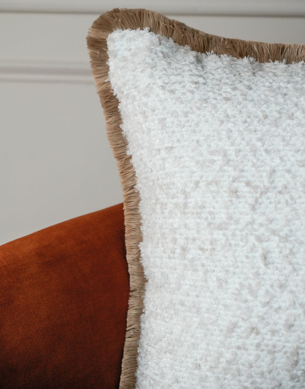 Hippie White W/ Fringe Uni Pillow