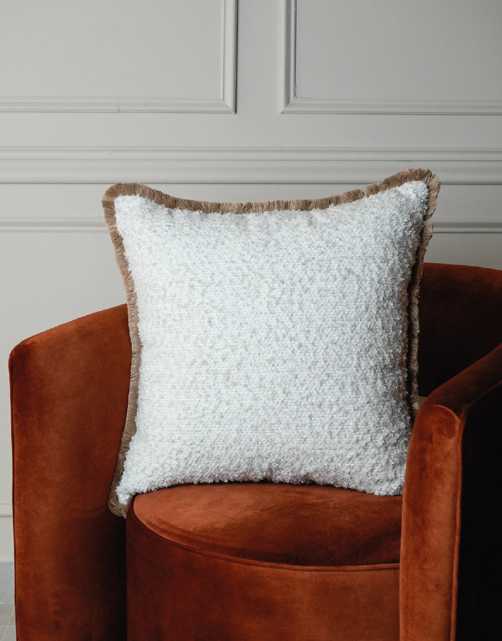 Hippie White W/ Fringe Uni Pillow