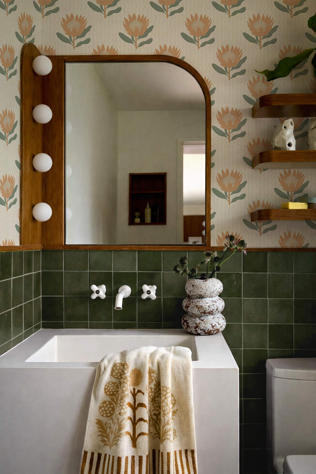 King Protea Wallpaper, neutral and apricot