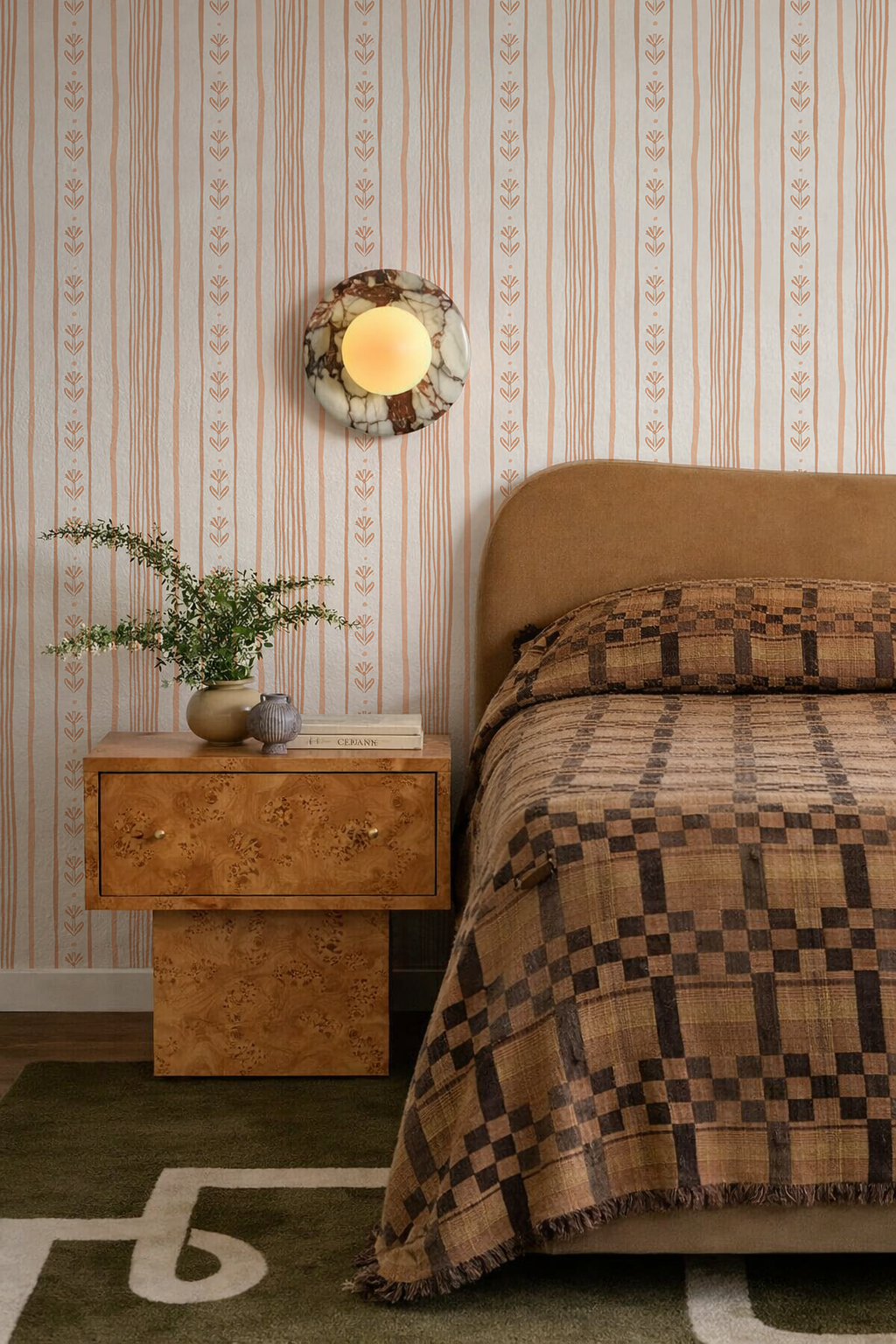 Daisy Chain Stripe Wallpaper, beige and peach