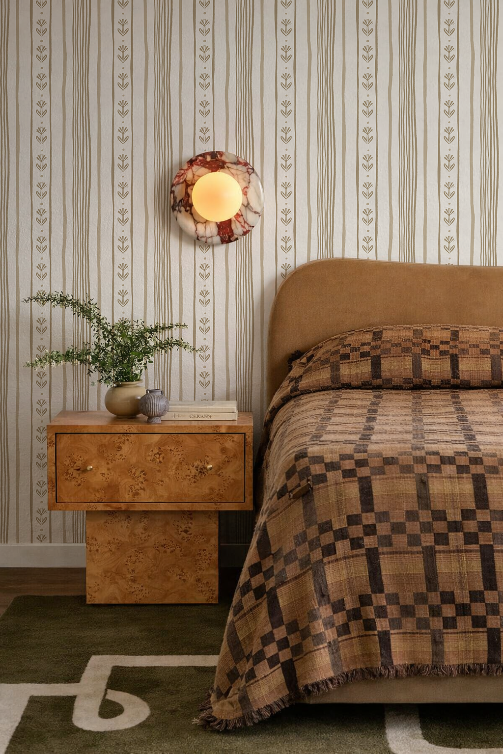 Daisy Chain Stripe Wallpaper, beige and tan