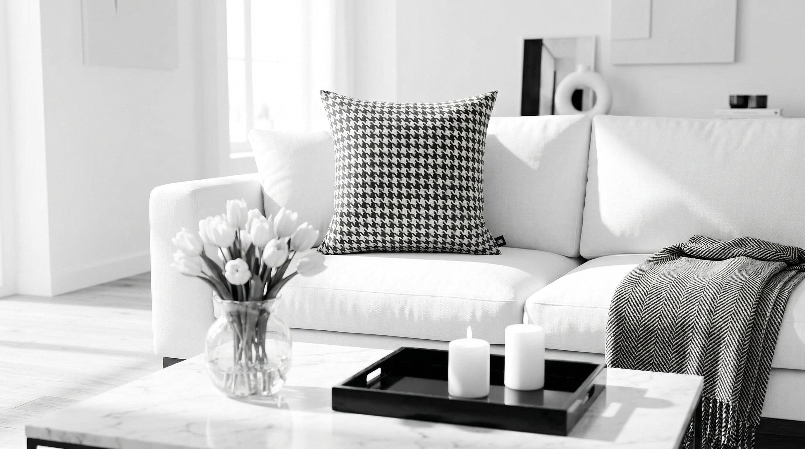 Coco Tuxedo Uni Pillow